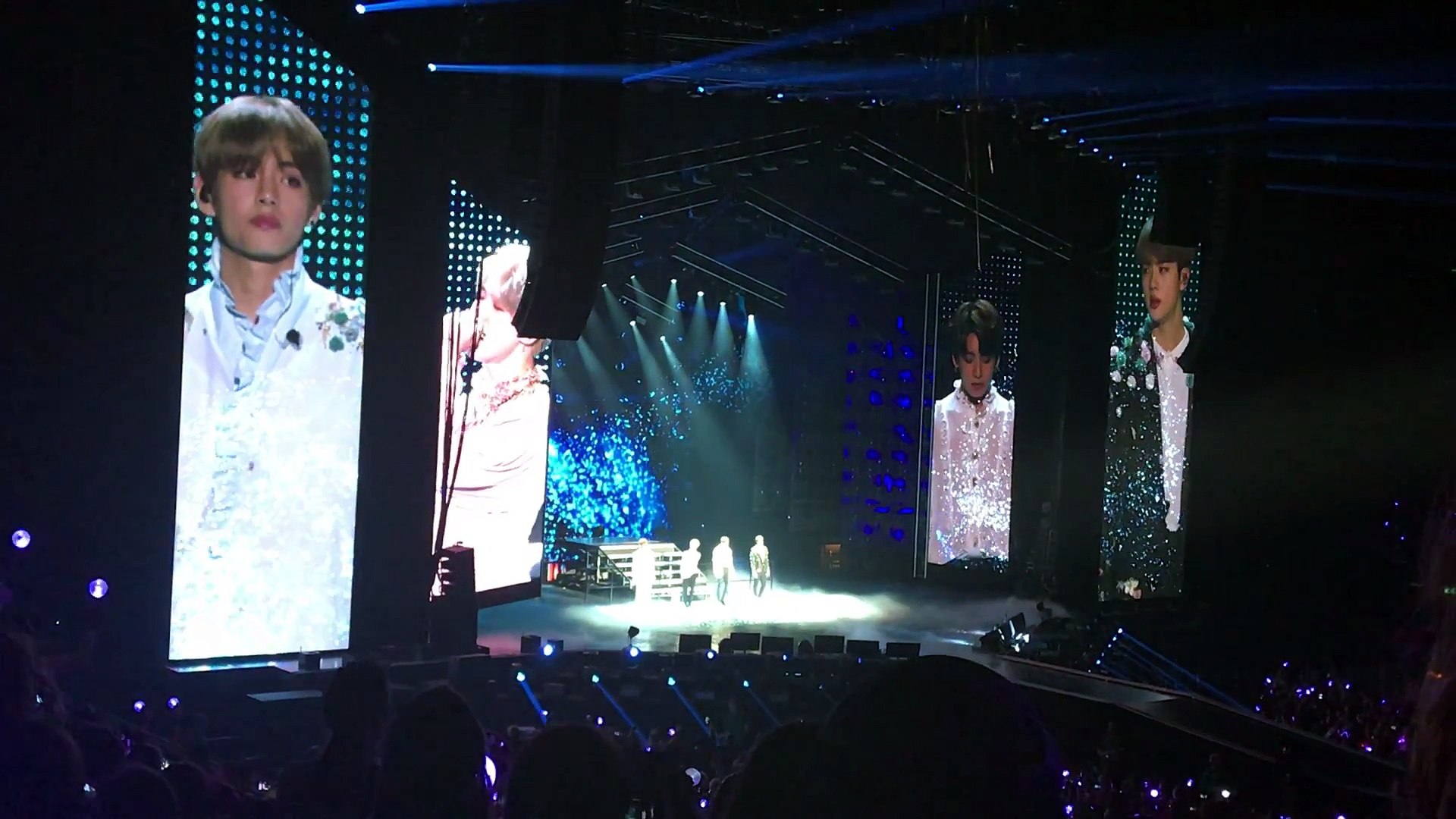 Fancam Bts V Jimin Jungkook Jin The Truth Untold Love Yourself In Amsterdam Video Dailymotion