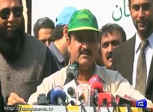 وزیراعلیٰ پنجاب عثمان بزدار نے میڈیا کے چبھتے سوالات پر مختصر اور دو ٹوک جواب دیئے، ڈمی وزیراعلیٰ ہونے کے تاثر کو غلط قرار دیتے ہوئے کہا، اُن کا عہدہ آئینی ہے۔