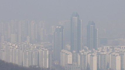 한국 공기는 '잿빛'?..."미세먼지 올해 더 나쁠 것" / YTN