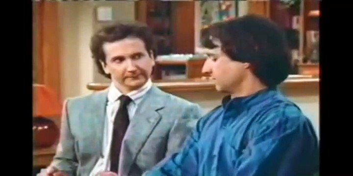 Perfect Strangers - S5 E21 This Old House
