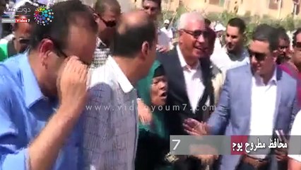 محافظ مطروح يوجه بمراجعة إزالة الإشغالات خلال تفقده حى الشروق