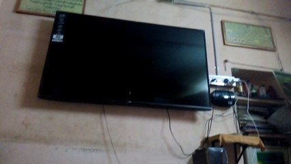 See this Large T.V and Home theatre - it's all about the tv!