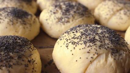 Cómo bolear una masa de pan