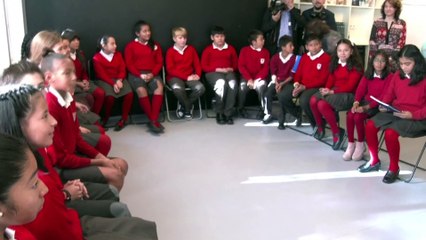 Visita del Presidente a un centro de Save the Children e atención a la infancia y adolescencia en Vallecas