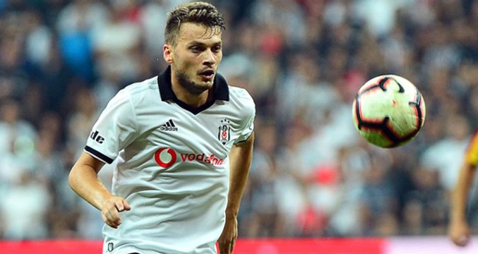 Sakatlığını Atlatan Beşiktaş'ın Sırp Oyuncusu Adem Ljajic, Takımla Birlikte Antrenmanlara Başlıyor