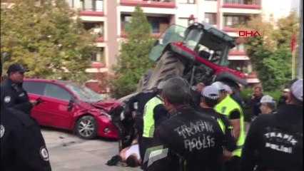 Ankara'da Polis Traktörü Ateş Ederek Durdurabildi