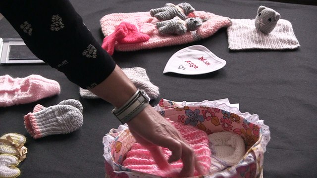 Une association qui habille les bébés morts-nés