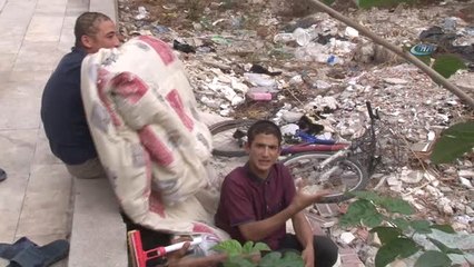 Sokakta Kalan Çocukların "Hayvanlara Bile Yuva Yapıyorlar" İsyanı