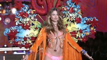 2 çocuk annesi Victoria's Secret podyumuna geri dönüyor