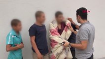 Adana Evden Kaçıp Sokakta Yaşayan 4 Çocuk, Ailelerine Teslim Edildi