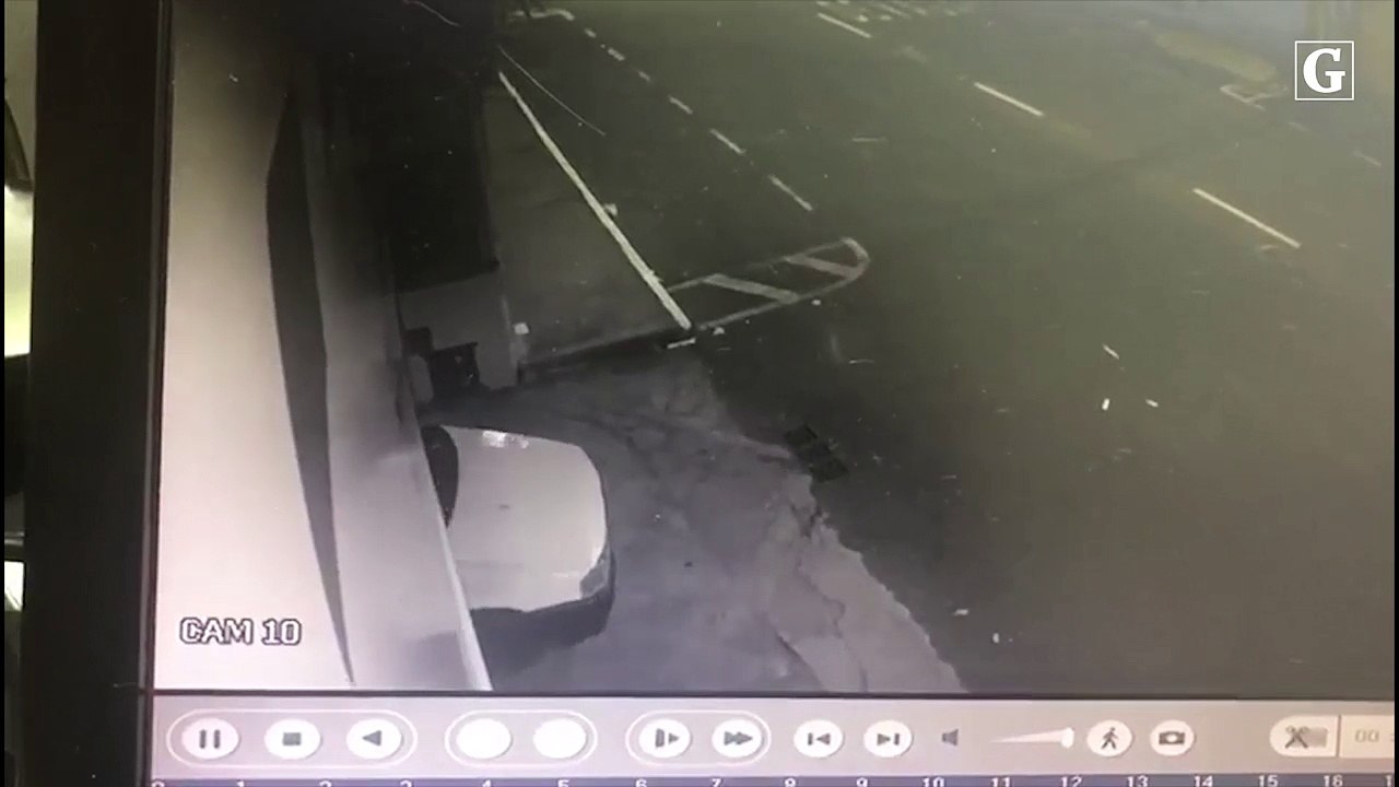 Grupo invade loja em Vitória com carro e rouba...