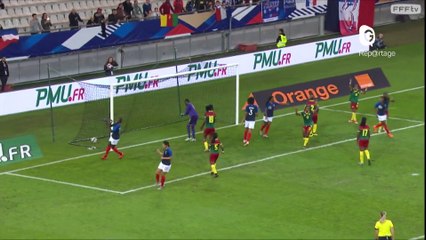 Reportage - L'équipe de France féminine gagne sans la manière face au Cameroun