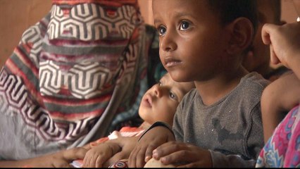 Yemenis flee across Red Sea to escape war