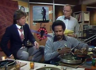 WKRP in Cincinnati S04E17   Fire