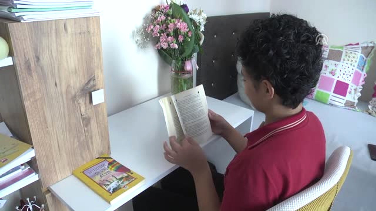 Kanseri Yendi, Üstü Açık Arabayla Şehir Turu Attı