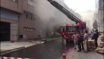 İkitelli Çorapçılar Sanayi Sitesi'nde bir iş yerinde yangın çıktı - İSTANBUL