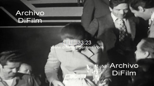 Maria Callas arrives in Buenos Aires with Pier Paolo Pasolini 1970