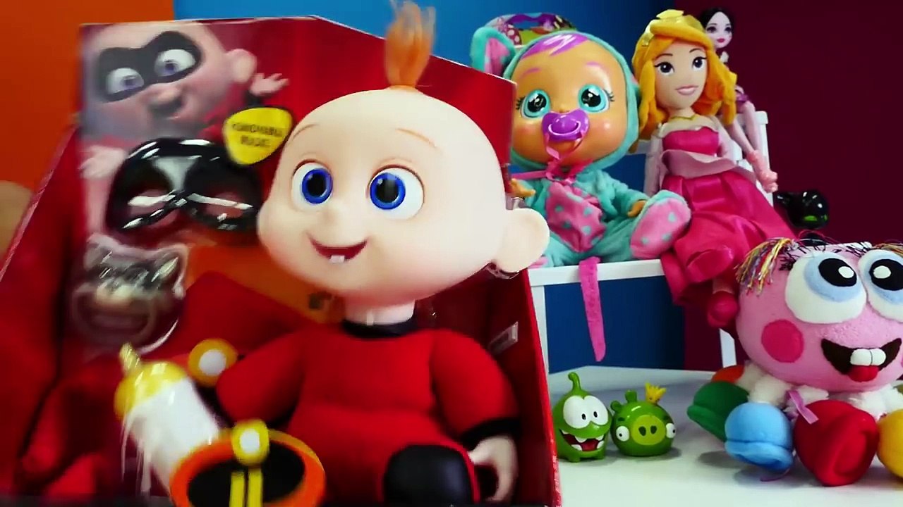 İnanılmaz Aile. Oyuncak bebek Jack Jack! Oyuncak mağazası.