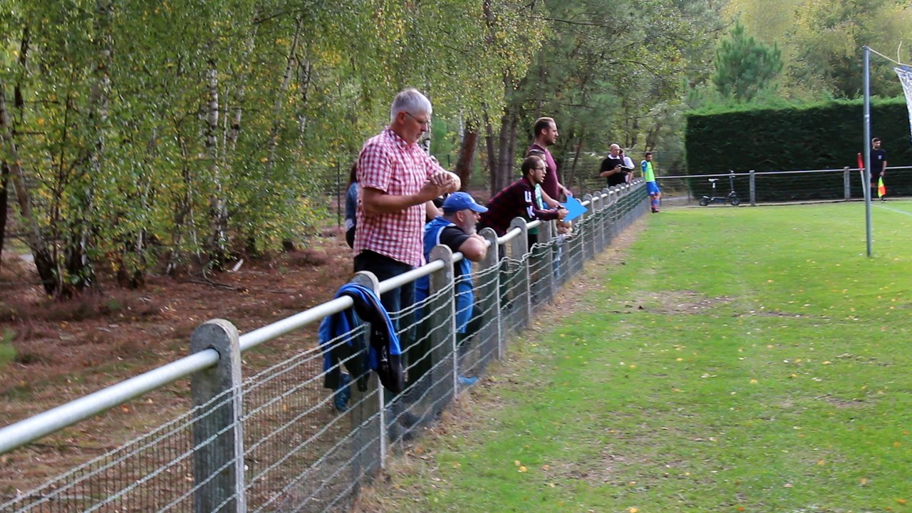 Saint Mars La Brière VS Soulgé. C'est chaud....c'est chaud, Saint Mars La Brière VEUT et DOIT égaliser pour aller au prolongation.