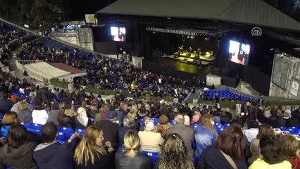 Annemin Şarkıları Canlı 45'lik Gecesi" Konseri