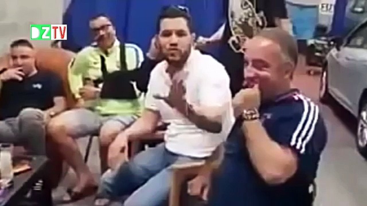 كشف حقيقة الفيديو الذي نشرته قناة النهار للمدون الجزائري amir DZ وهو يبتز أحد الصحفيين !؟