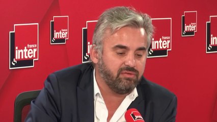 Alexis Corbière : "Pour quelles raisons y a-t-il deux poids deux mesures ?"