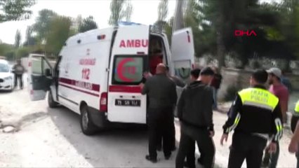 Скачать видео: Burdur Üniversiteli Başak, Oda Arkadaşına Mezarlık Fotoğrafı Gönderip İntihar Etti