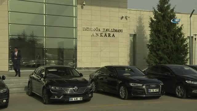 Cumhurbaşkanı Recep Tayyip Erdoğan, Moldova'ya Gitmek Üzere Esenboğa Havalimanına Geldi