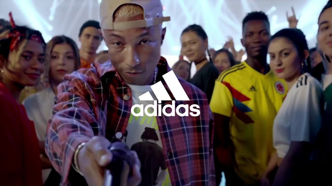 Best Football Commercial 2018 ● Cristiano Ronaldo, Lionel Messi, Paul Pogba and etc