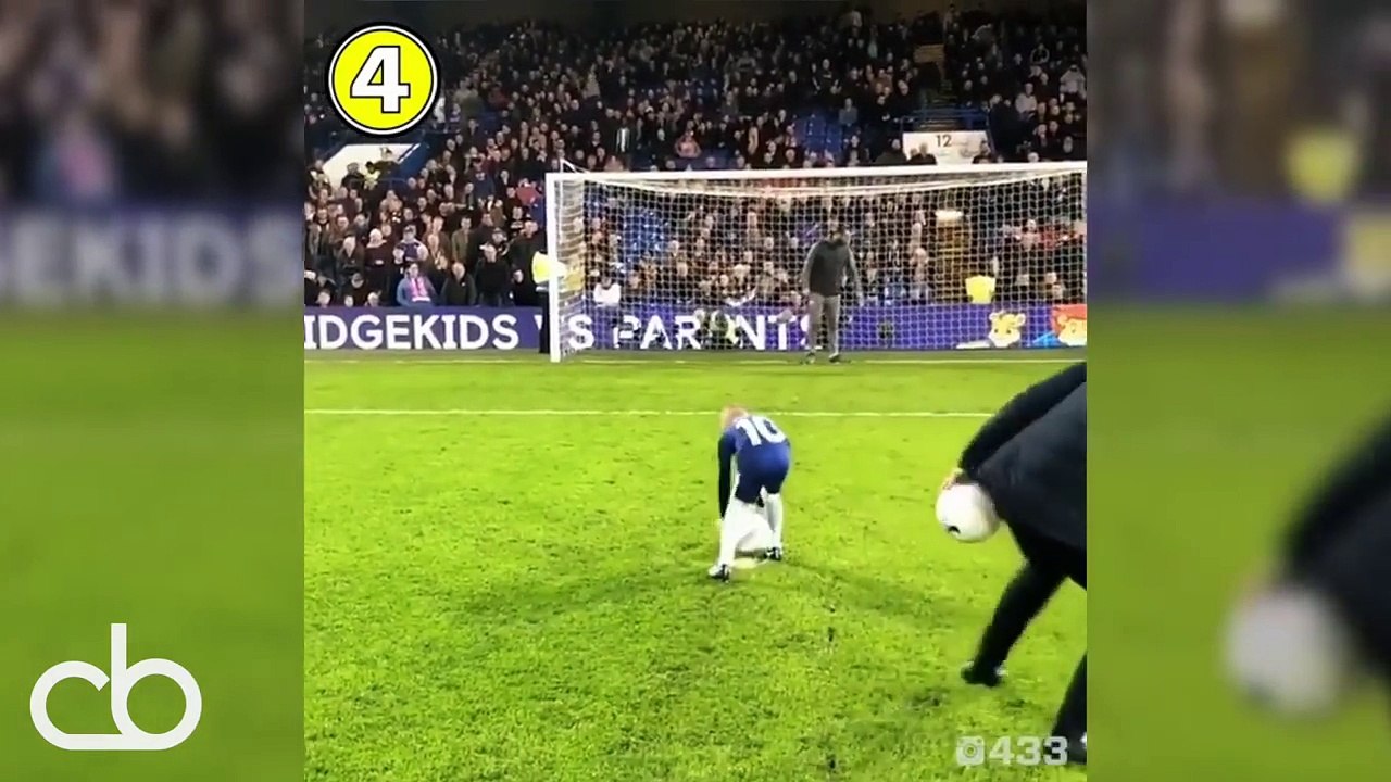 KIDS IN FOOTBALL 2018 #2 ● FUNNY FAILS, SKILLS, GOALS