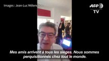 Mélenchon diffuse les images de la perquisition à son domicile