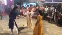 Durga Puja: Sushmita Sen performs 'Dhunuchi Naach' with her daughters