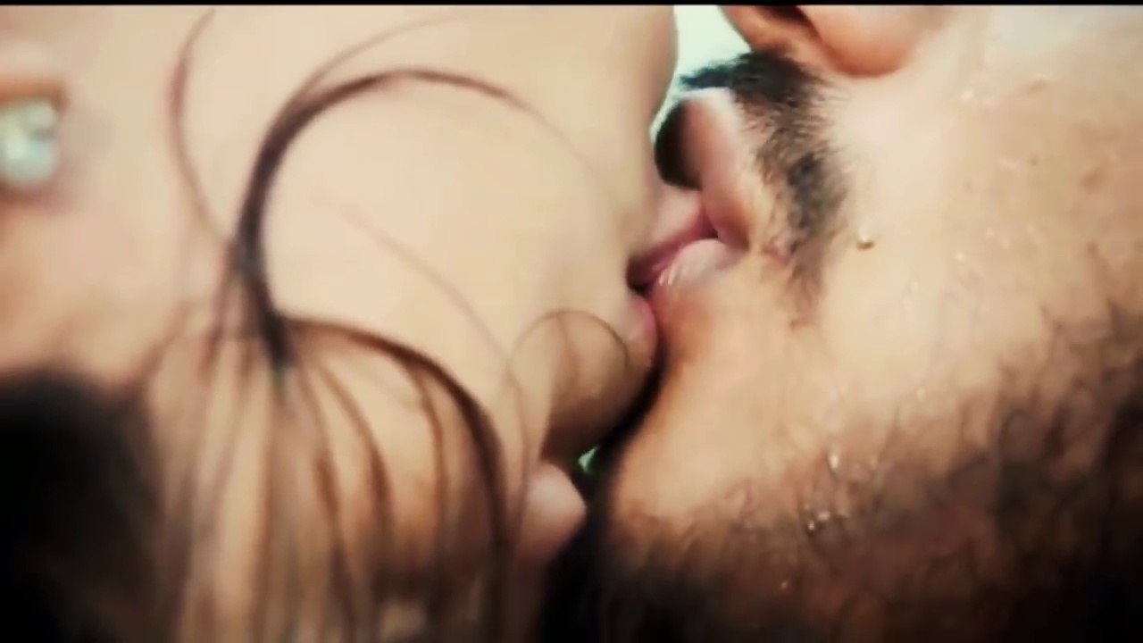 Best_romantic_whatsapp_status_video,_Romantic_video,_best_status_video,_viral_status_video,