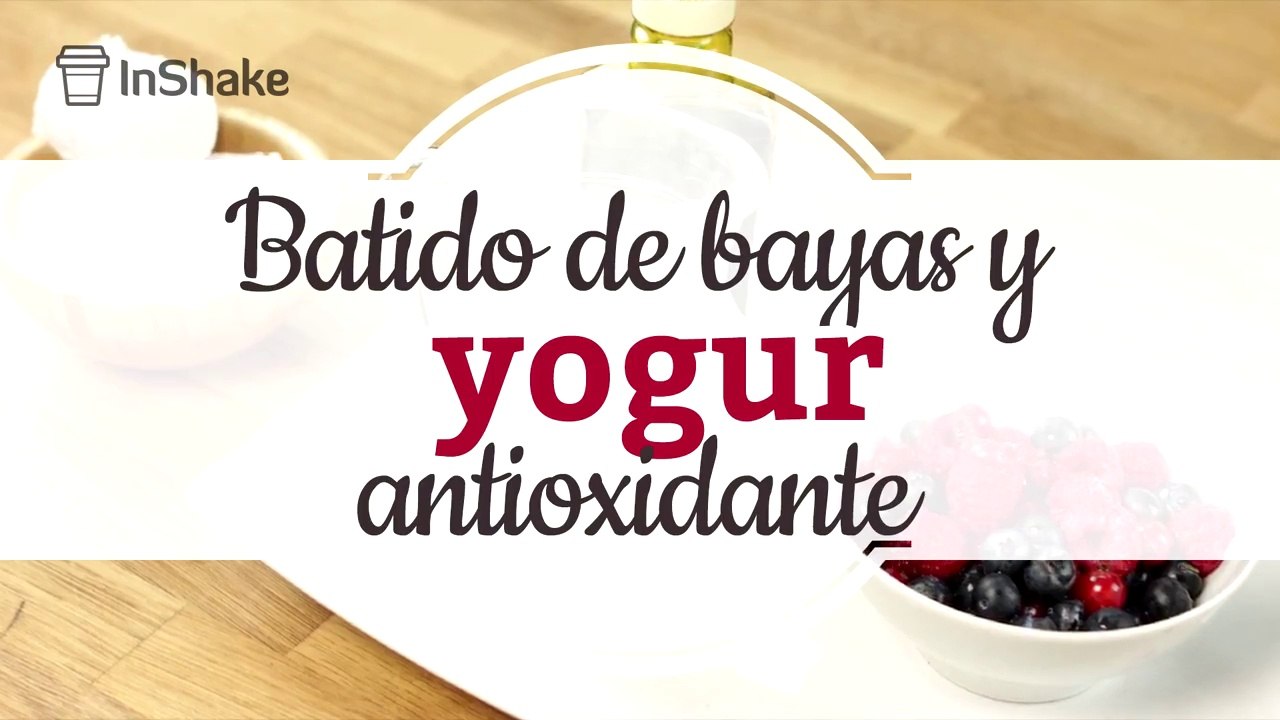 Batido de bayas y yogur antioxidante