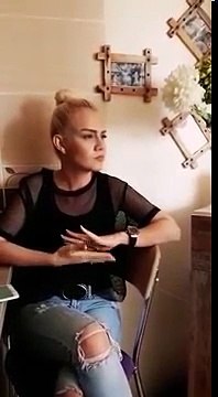 Aşağıdan bir yel esti Sibel Karabaş