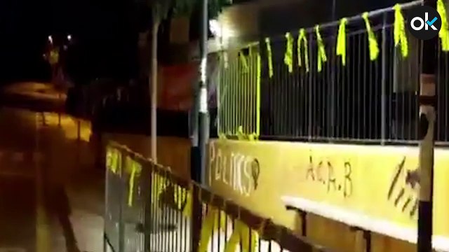 Grupo de Liberación Penedés retirando propaganda separatista