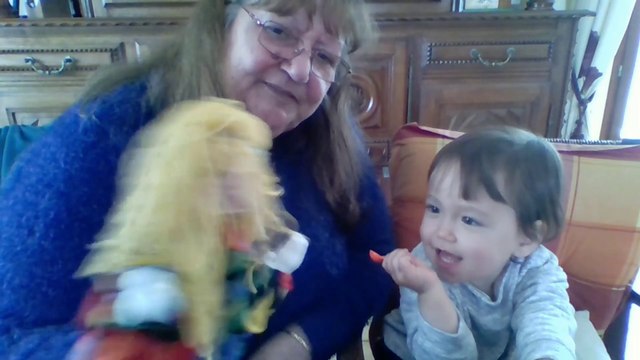 Tao chez Tonton Mimi et Tata Jojo