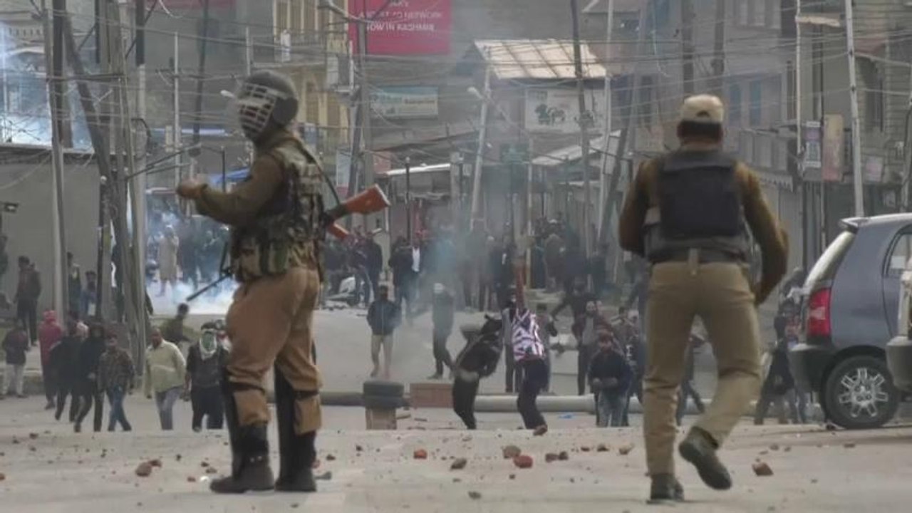 Tote nach Ausschreitungen in Srinagar
