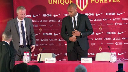 Henry es presentado con el Mónaco como entrenador
