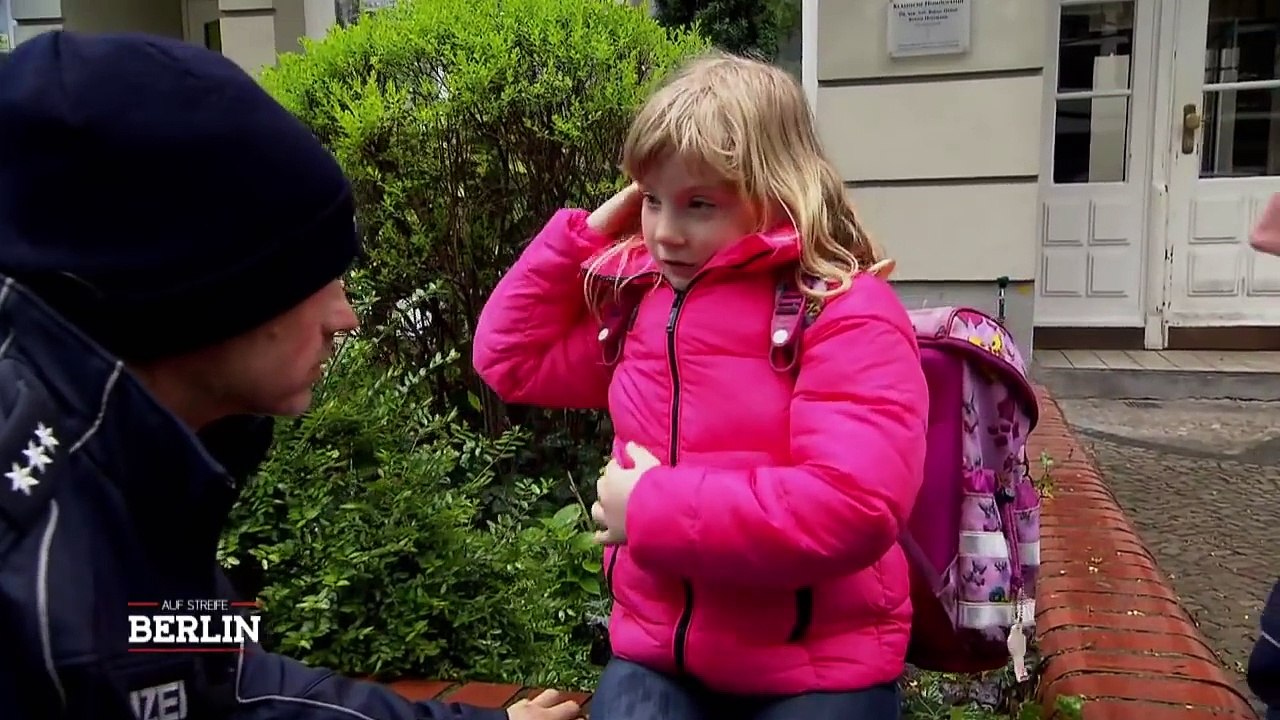 Miese Erpressung: Warum weint die kleine Emma? | Auf Streife - Berlin | SAT.1 TV