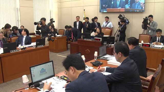 '고용 세습·소득주도 성장' 여야 국감 공방 전망 / YTN