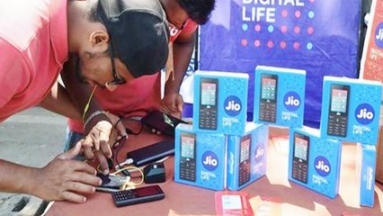 Aadhar से Link है आपका Mobile number तो अब होगा बंद, 50 Crore customer खतरे में | वनइंडिया हिन्दी