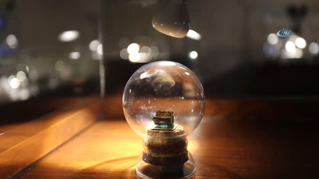 Dünyanın En Küçük Kuran-ı Kerim'i Kuşadası'nda Sergileniyor