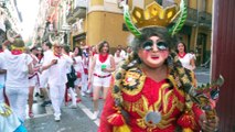 Pamplona presenta el vídeo de la Kalejira de las Culturas celebrada en los Sanfermines de 2018