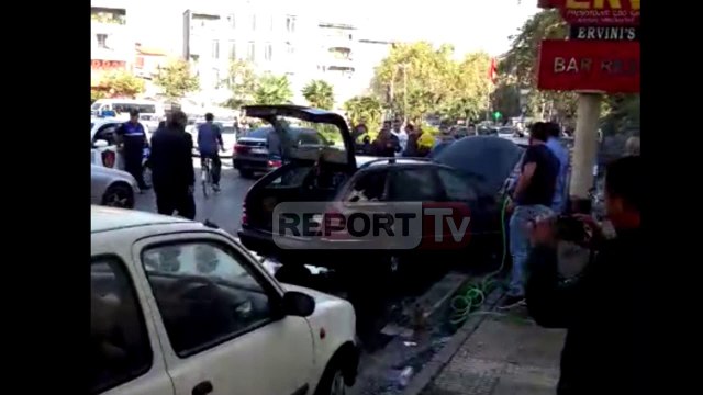 Report TV - Digjet makina në lagjen Rus të qytetit të Shkodrës, dyshohet shkaqe teknike