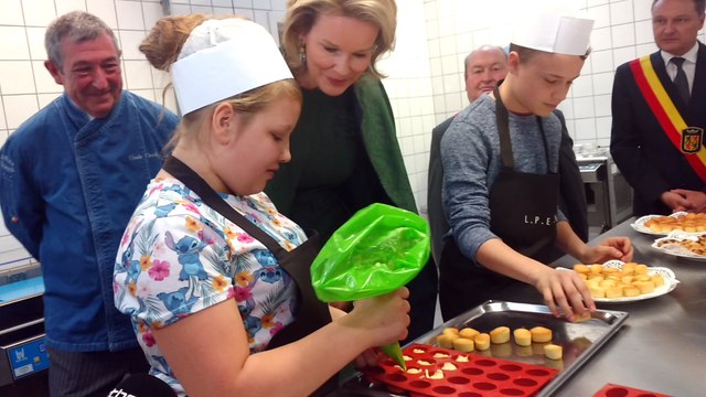 Saint-Ghislain: la Reine Mathilde en visite à l'école provinciale