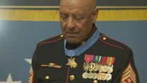 Trump condecora a soldado de Guerra de Vietnam por su heroísmo hace 50 años