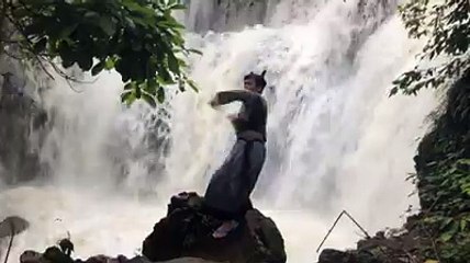 Tiếu Ngạo Giang Hồ.