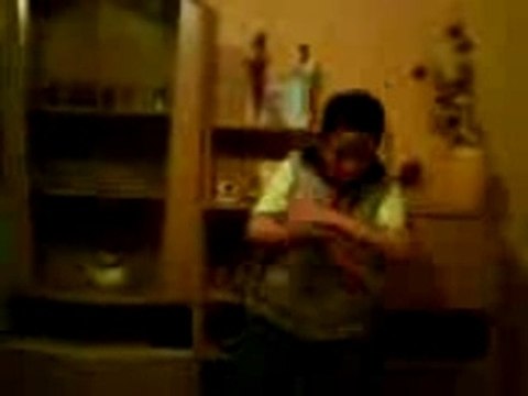 en mode tecktonik killeur