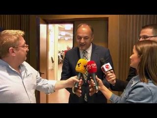 Ora News - Enver Hoxhaj: Dialogu nuk mund të vazhdojë me qasje ambiguiteti